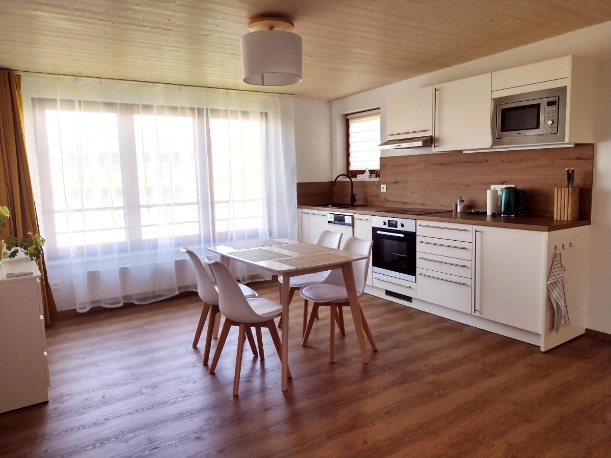 Apartman Kollarovi Ческе-Будеёвице Экстерьер фото