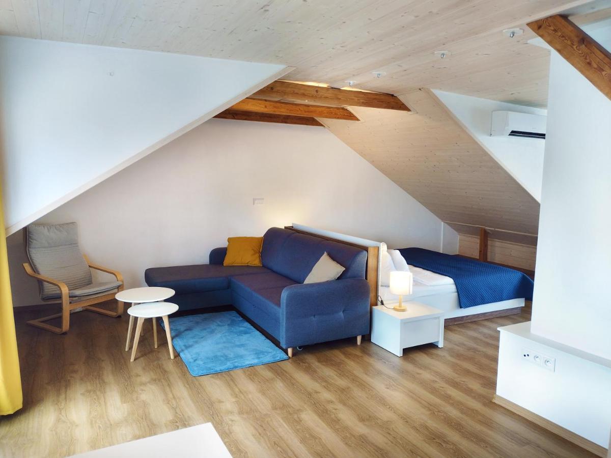 Apartman Kollarovi Ческе-Будеёвице Экстерьер фото